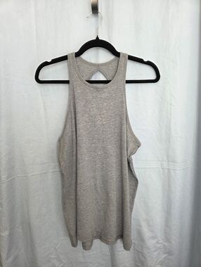 G426. Lululemon Trapeze Twist Tank in Heathered Medium Grey - Size 10 (?)